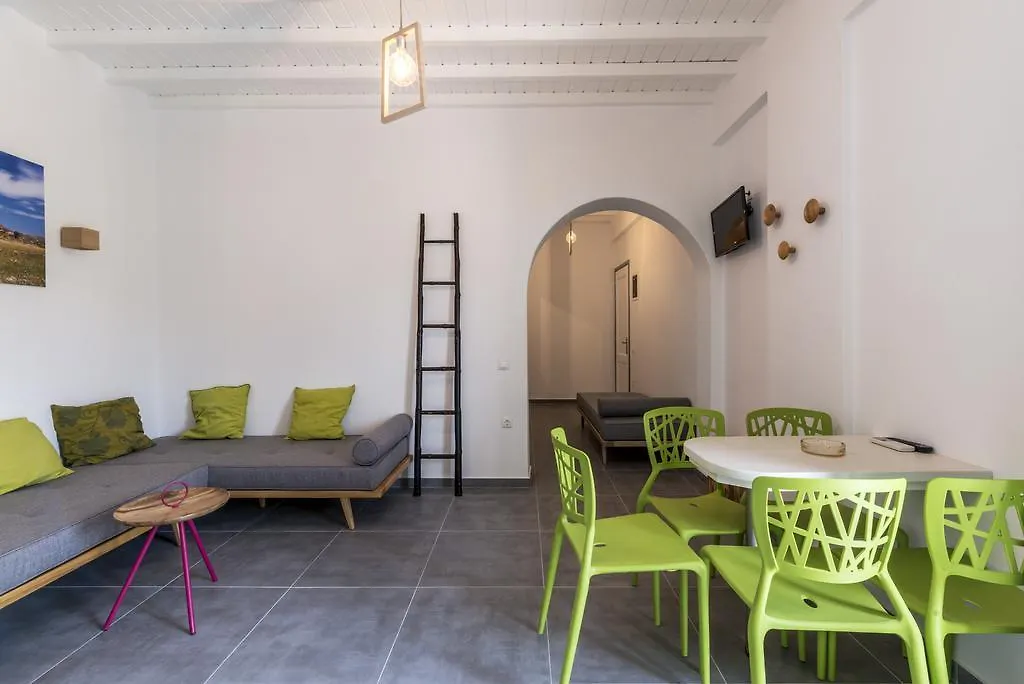 ** Apart Otel Artemoula'S Studios Platys Gialos  Yunanistan